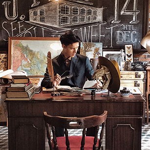 黑色經(jīng)典禮服西裝定制