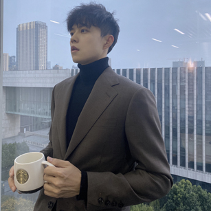 達(dá)人-林宇宙宙同款定制西服