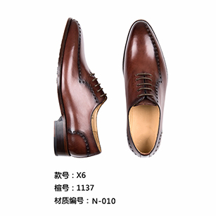 ��ɫ�Ηl�r��ͬ��ƤЬ����